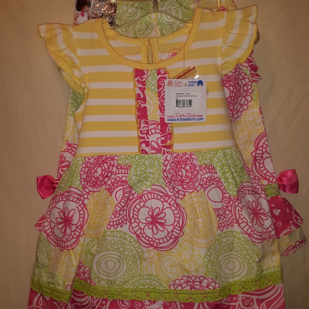 Ruffle Butts Tunic and Capri Set